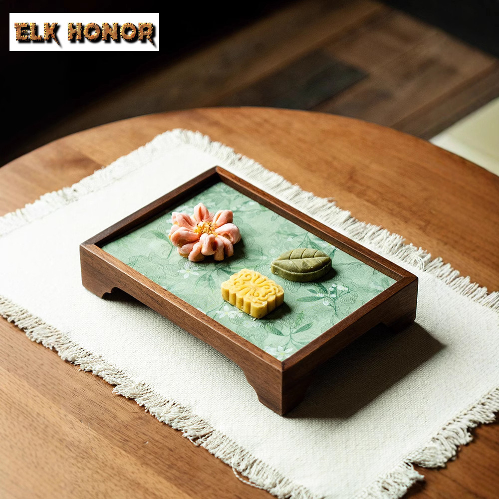 Walnut Cloud Veil Flowers And  - Wooden Serving Tray 评论和价格
