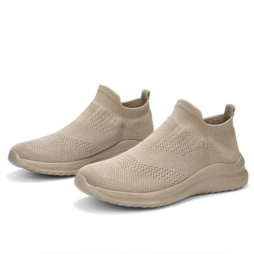 Beige Soft New Novelty Tennis  - Luxury Lifestyle Grooming Lounge 评论和价格